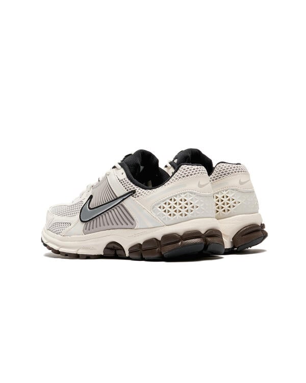 Nike WMNS ZOOM VOMERO 5 | FJ2028-001 | AFEW STORE